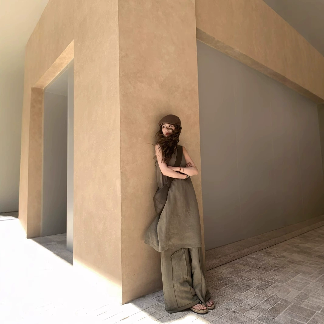 Маленький Джунджун Бритни бродячий художник дюны эстетический дизайн пустых грунтовый стиль