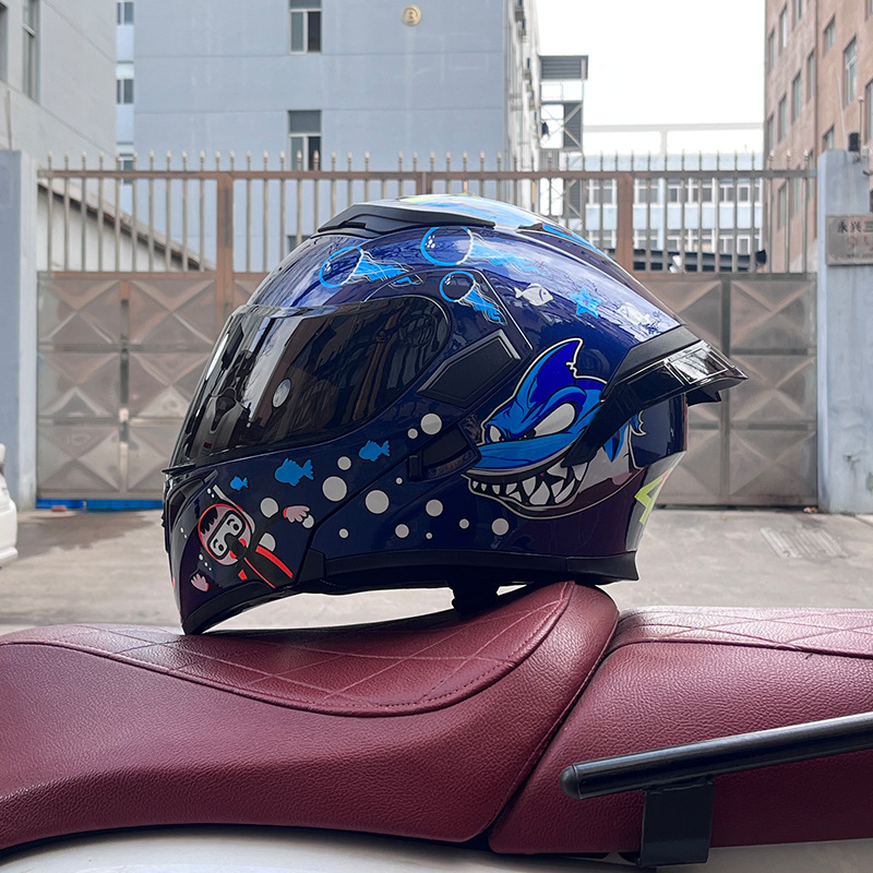 Cuatro estaciones coche eléctrico casco de seguridad cola grande superficie expuesta Jiekai 3C certificado casco de la motocicleta casco completo de la motocicleta de los hombres personalidad