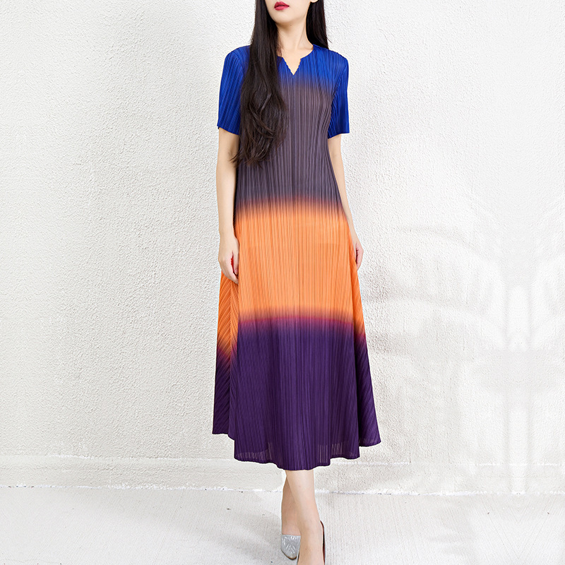 Broken Size Clearance Summer Fashionable dress Women's Gradual Color Pleated plus size Mid-length Slim-fit Slimming Drape Dress