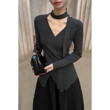 广州十三行正品冬季新款时髦辣妹交叉V领百搭显瘦飘带长袖针织衫