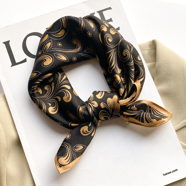 Green silk light and thin breathable elegant scarf