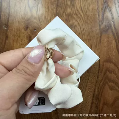 Lu's Chanel-Style Women's Logo Saç üçün rezinlər - off-white
