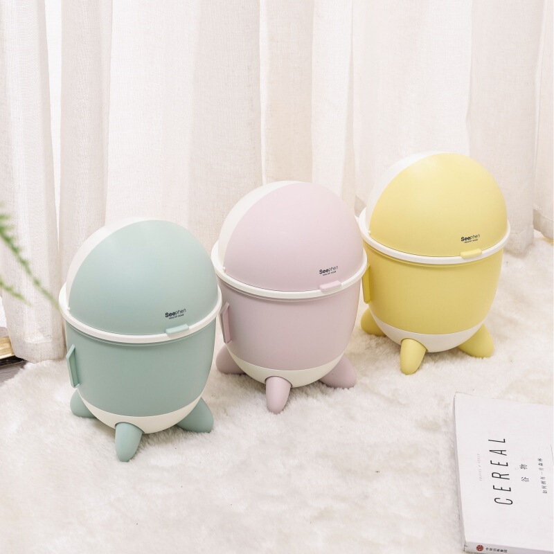 Cute Cartoon Desktop Trash Can with Lid, High Aesthetic Value, Mini Trash Bin for Home and Office Desk Storage
