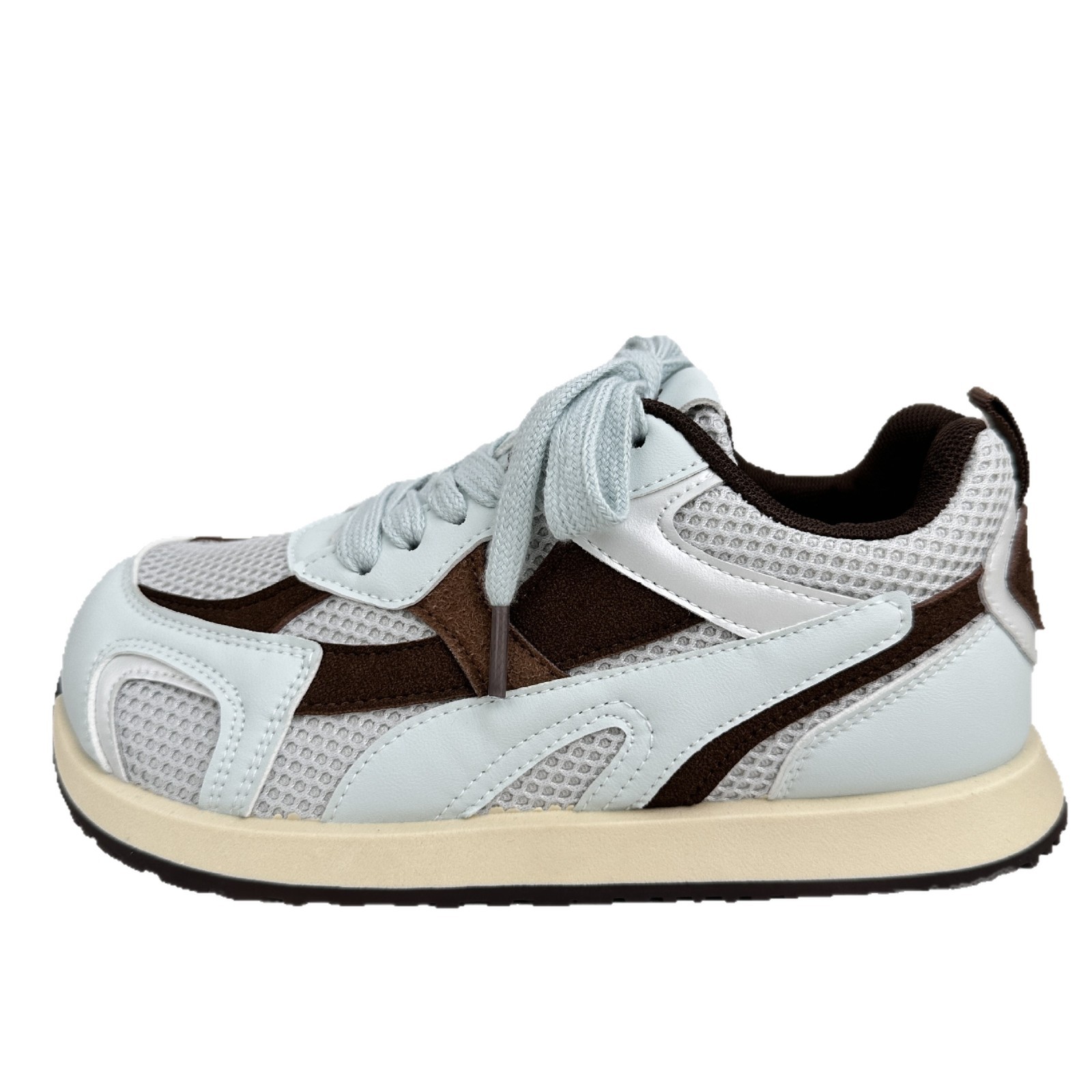 Zapatos de skate casuales transpirables de malla YuanWa para mujeres de verano delgados 2025 nuevos zapatos de entrenamiento de suela gruesa Agande