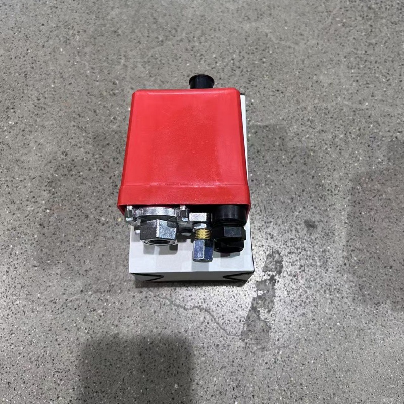 Переключатель, красная крышка