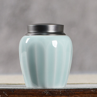 Celadon mini tea tank trumpet travel portable celadon small tea tank sealing pot ceramic tea jar