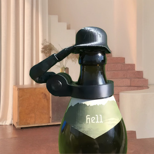 Cross-Border New Product Soldier Salute Beer Bottle Helmet