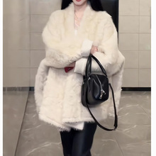 �h��Ƥ���¿�����Ů��Fʯ��Ƥëһ�w����㼑��L���ζ�ˮ���q����