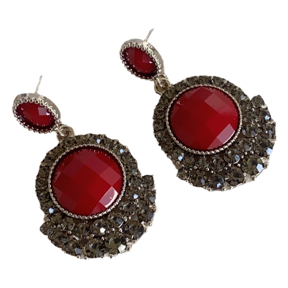 Diseño simple personalidad retro barroco rojo pendientes de las mujeres corte estilo elegante pendientes largos pendientes