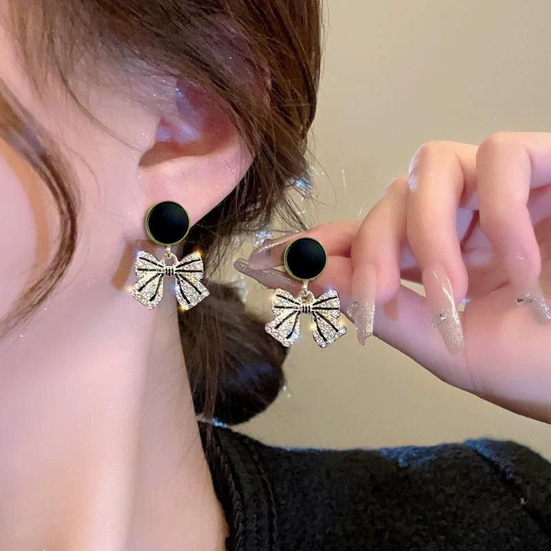 Серьги, серебряные иглы, стиль Шанель, серебро 925 пробы, легкий роскошный стиль, высококачественный стиль