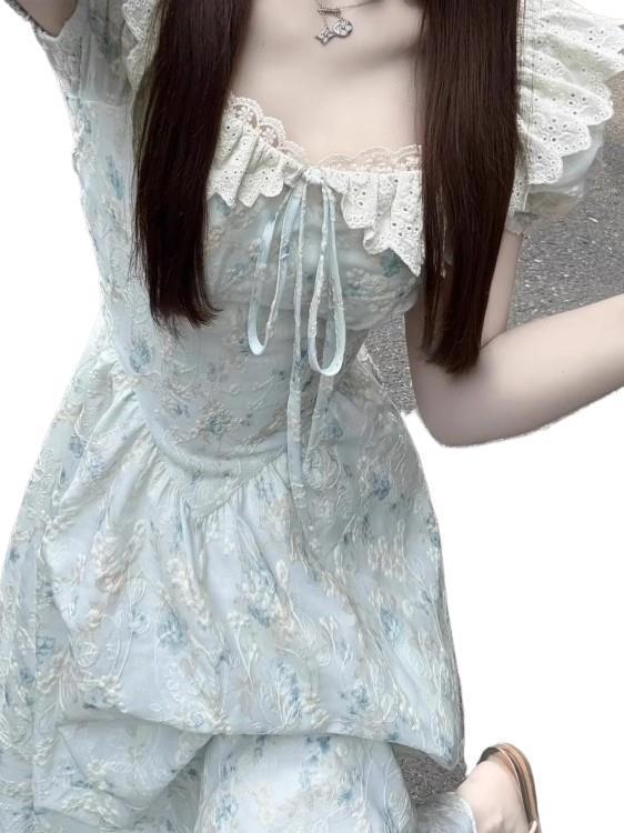 甜美穿搭碎花连衣裙女夏季温柔风初恋设计感公主裙蕾丝收腰中长裙|undefined