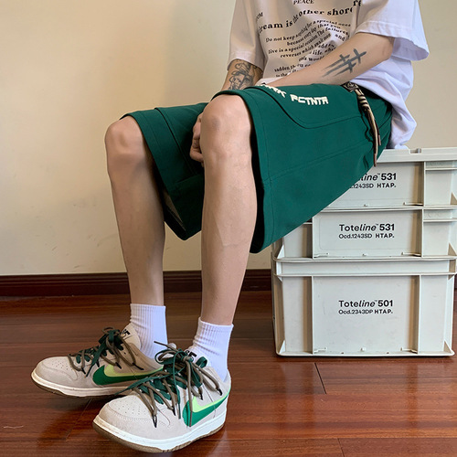 American-style shorts for men, summer design, niche casual sports briefs, loose large size, five-quarter pants