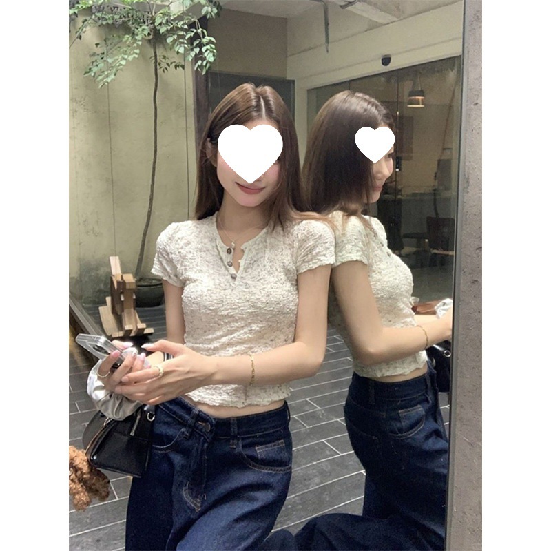 感短袖女修身感夏季露脐新款设计肌理2025小众短上衣显瘦褶皱T恤