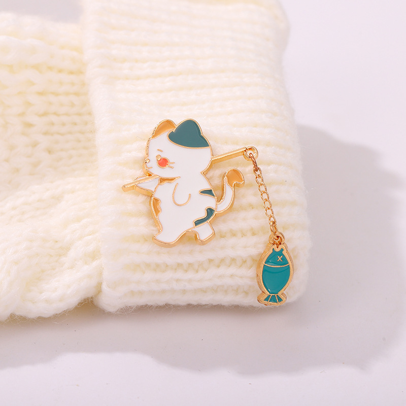 10g Weight Brooches Classification Cute Pin Cat Fish Alloy Enamel Unisex Brooches