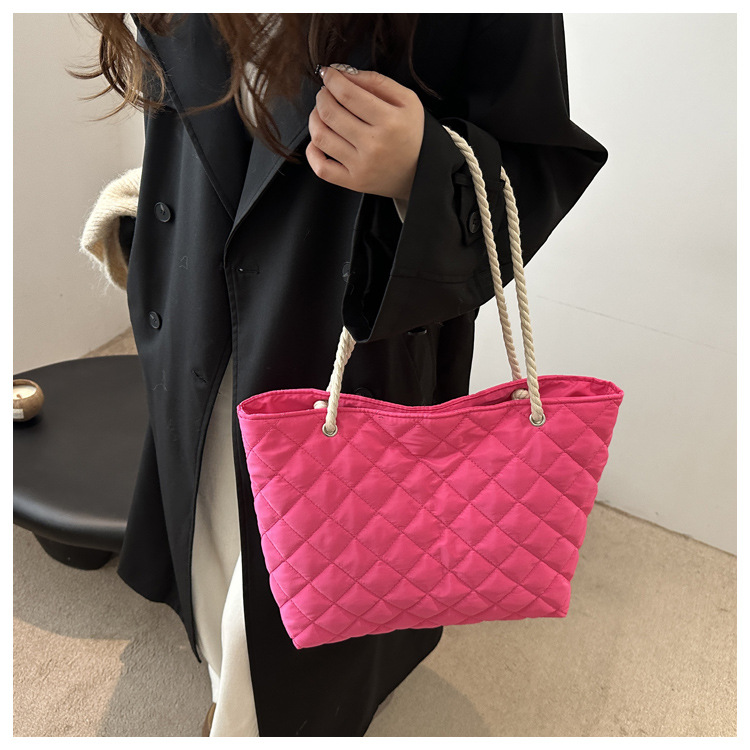 166g Weight Polyester Lining Material Sewing Thread Fashion Element Zipper Closure Type Double Shoulder Straps Strap Type Tote Bag Bags Type Casual, Daily, Shopping Occasion Nylon Material Solid Color, Lingge Pattern Autumn&Winter Season Women's Gender Classic Style Style Square Shape Women's Nylon Solid Color Lingge Classic Style Sewing Thread Square Zipper Tote Bag 5
