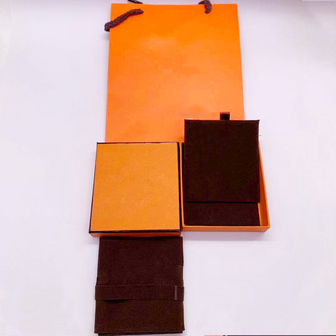 High-end bracelet, pack