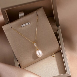 Simple beauty word zircon natural pearl necklace temperament fashion clavicle chain strong light single pendant mother's day gift
