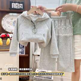 新款女童春秋新款连帽插肩鼠袋兜上衣+屁帘阔腿裤休闲时尚两件套