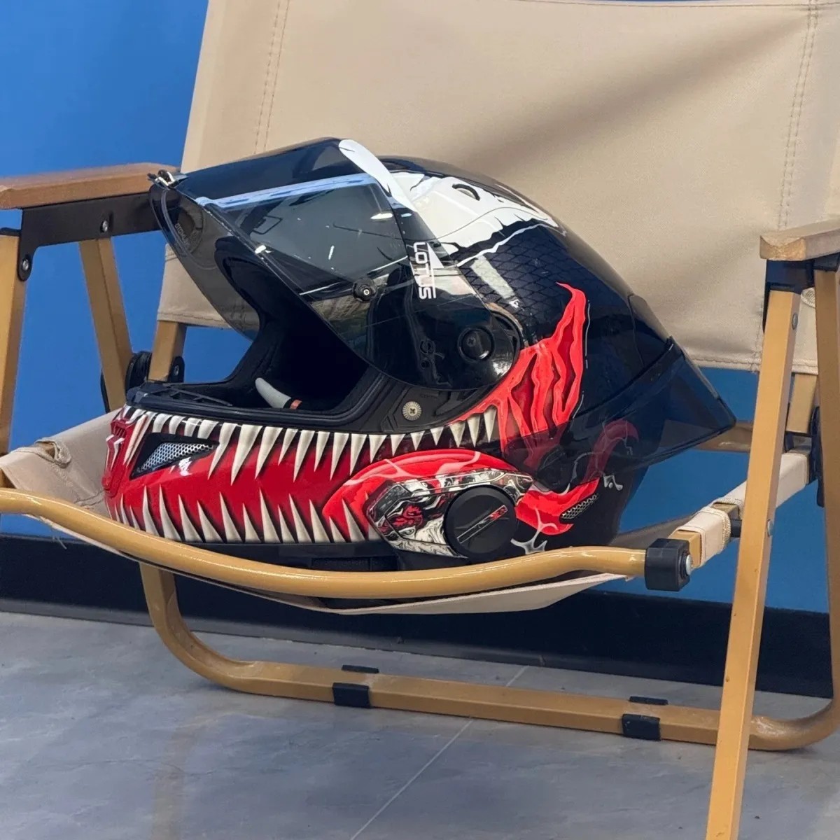 Suitable for Hjc Helmets, Large Tail Wing, Venom 1234 Generation, Superman, Minion, Alien-Style Wind Deflector, Wind Channel Special Accessories