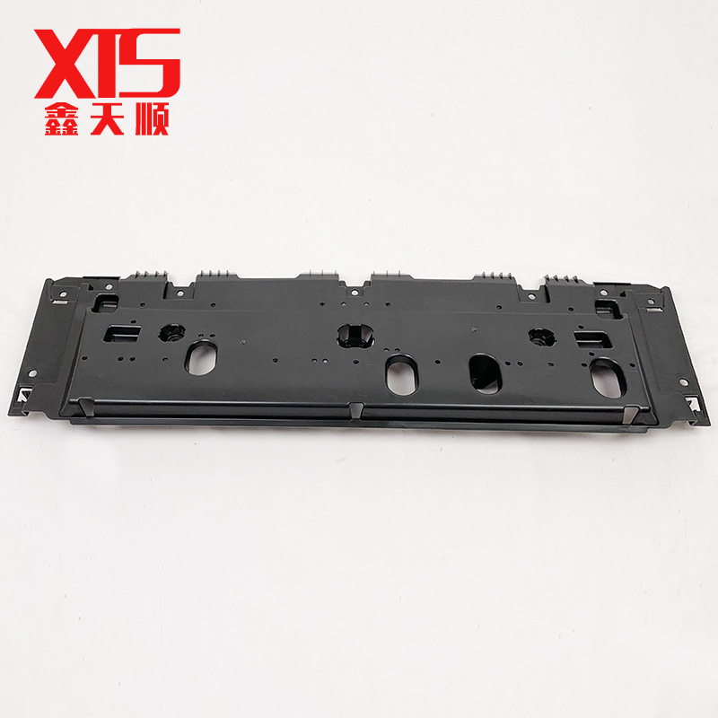 Suitable for Peugeot 2008 water tank lower guard plate front bumper lower guard plate front bumper spoiler 9804588780