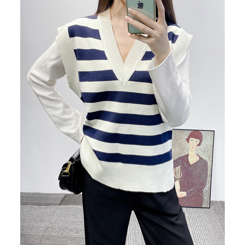 2024 Winter New Simple Striped V-Neck Navy Style French Versatile Sleeveless Knitted Wool Vest Sweater for Women