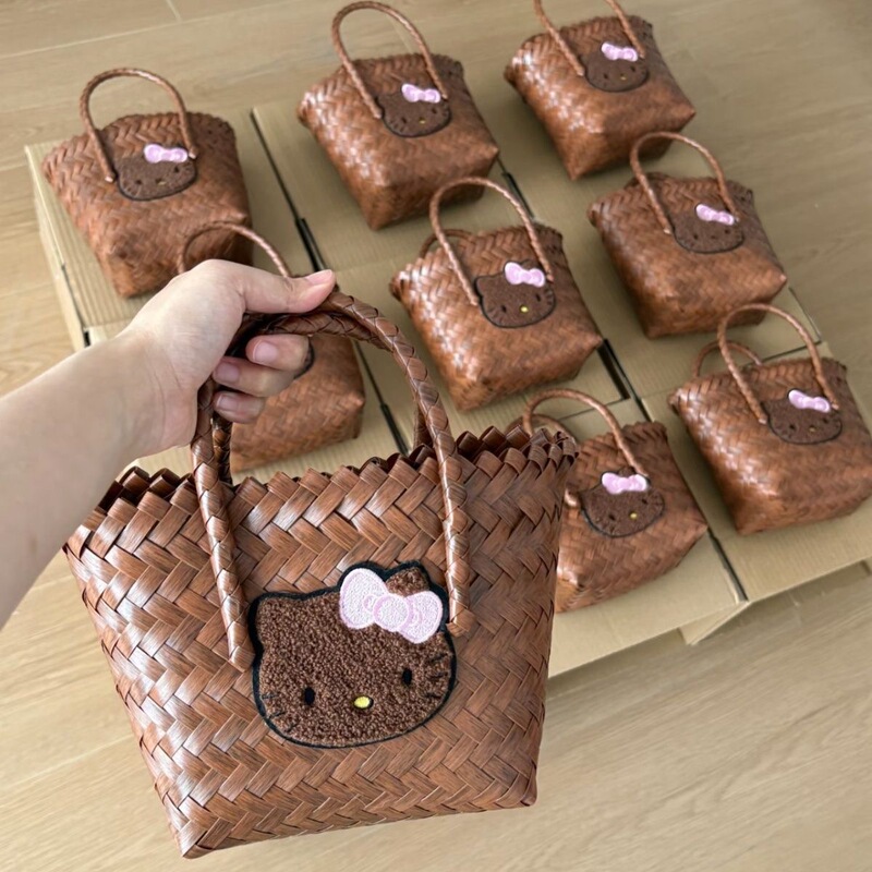 New Chinese-Style Black Leather Kt Plush Embroidered Bamboo Rattan Basket Hand-Held Handmade Shoulder Vegetable Basket Commuter Tote Bag New Chinese-Style Black Leather Kt Plush Embroidered Bamboo Rattan Basket Hand-Held Handmade Shoulder Vegetable Basket Commuter Tote Bag