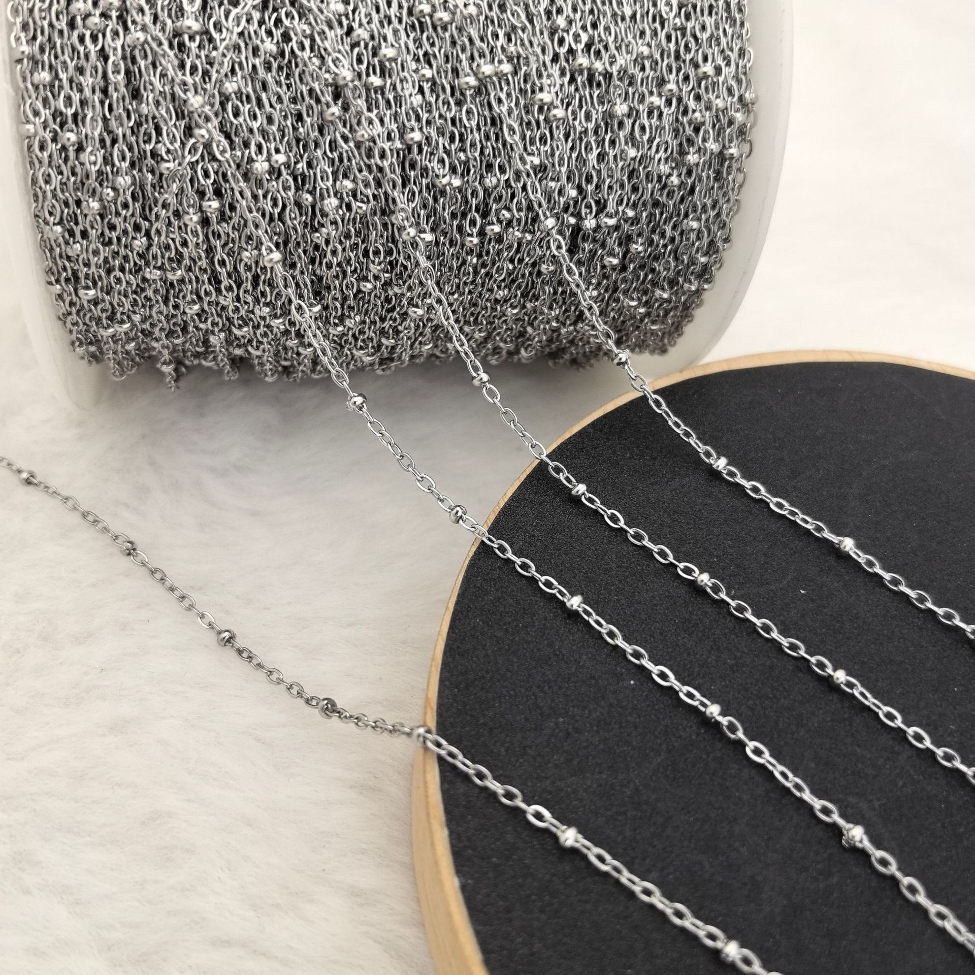 304ステンレス角線十字o型唇チタン鋼チェーンdiyネックレスブレスレット眼鏡鎖飾り卸売り