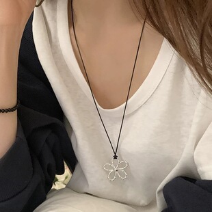 silver Hollow Flower Necklace Women's Korean Style Ins Small Flower Elegant High-Level Personality Braided Black Rope Woolen Chain New Style