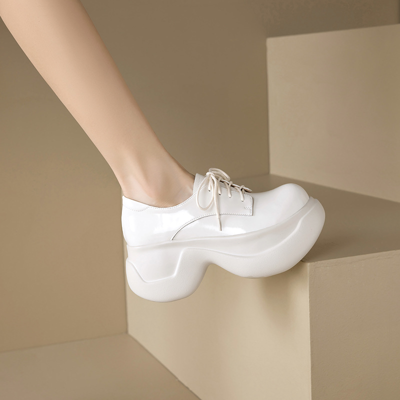 Giày loafer nữ đế xuồng platform cao 8 cm, dây buộc, da thật mùa thu 2025 — màu đen, màu trắng ngà