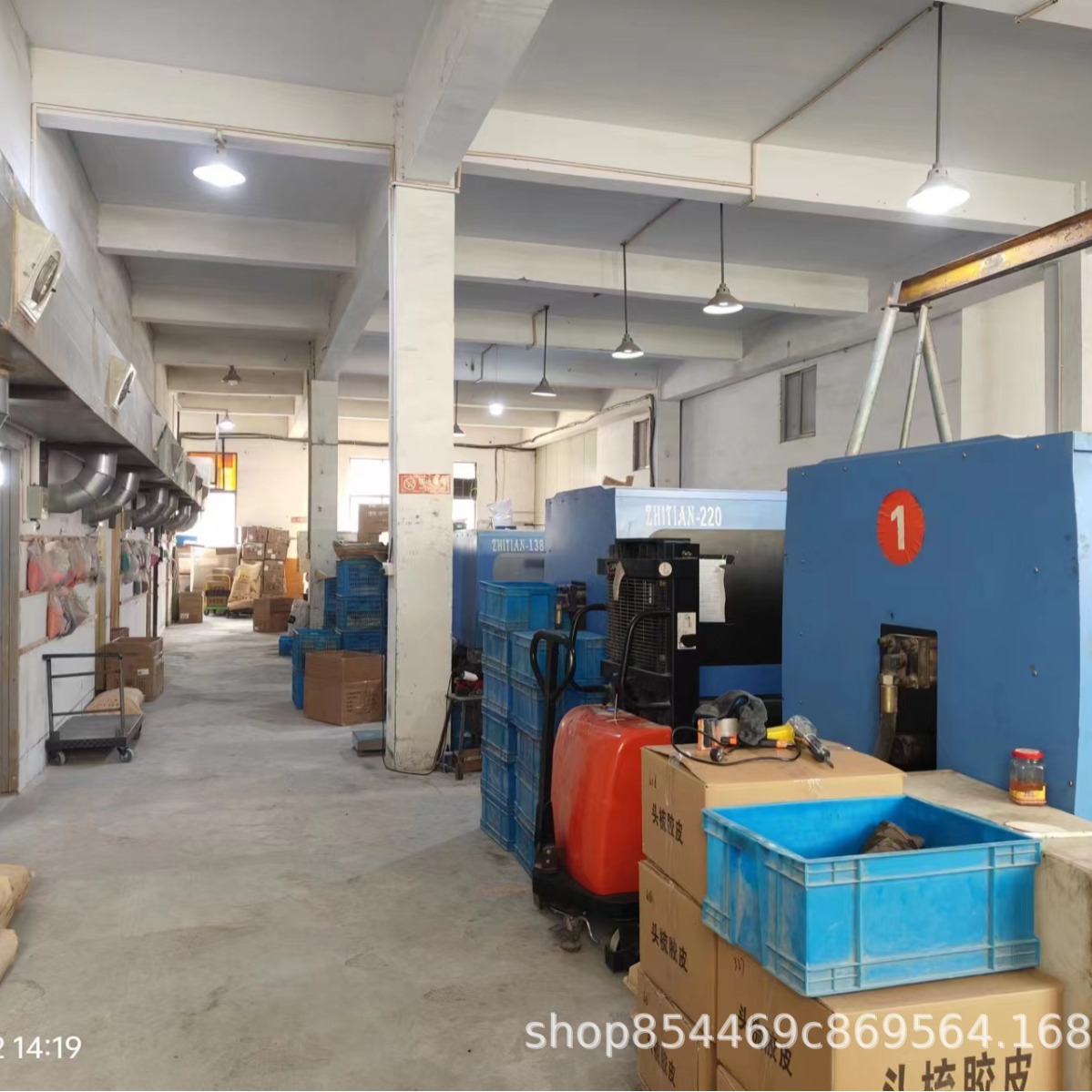 Fabricante al por mayor de peine hueco para uso seco y húmedo, peine de masaje, peine de peinado portátil, peine de dientes anchos para mujeres, peine de costillas.