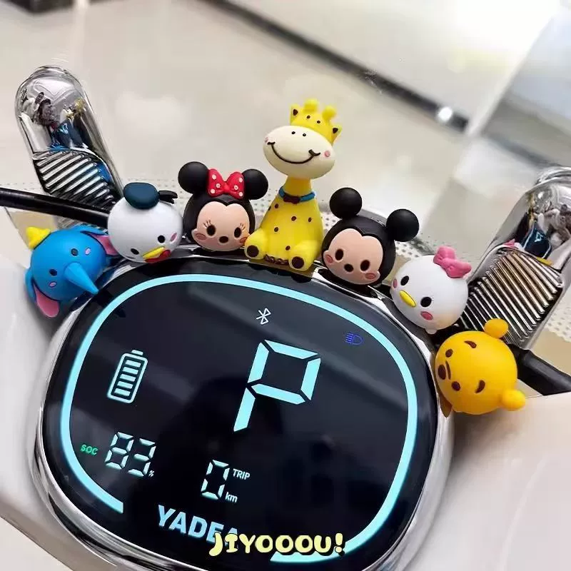 Автомобильные украшения 2025 новые автомобильные декоративные принадлежности Daquan симпатичная автомобильная центральная консоль стерео электромобиль куклы