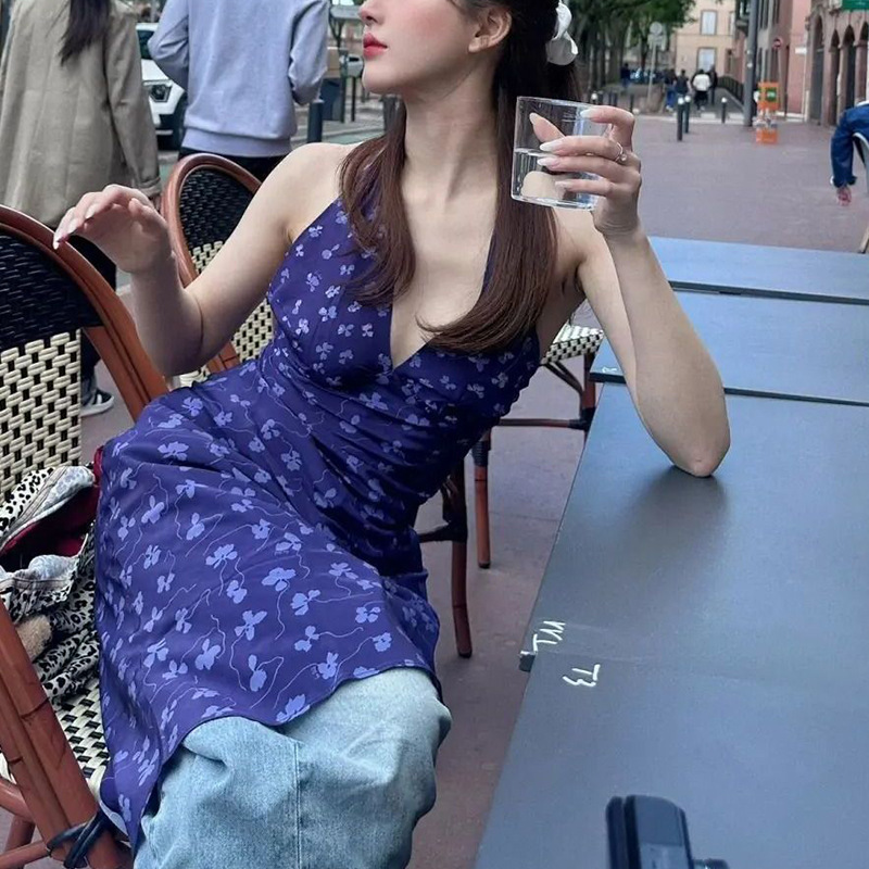 Blue V Neck Floral Halterneck Dress for Women Summer New French Seaside Vacation Waist Suspender Mid-Length Skirt