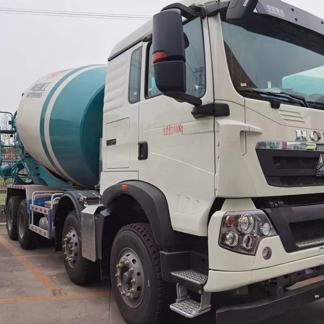 库存6*4豪沃水泥混凝土搅拌车8*4工程建设用车出口18953179826