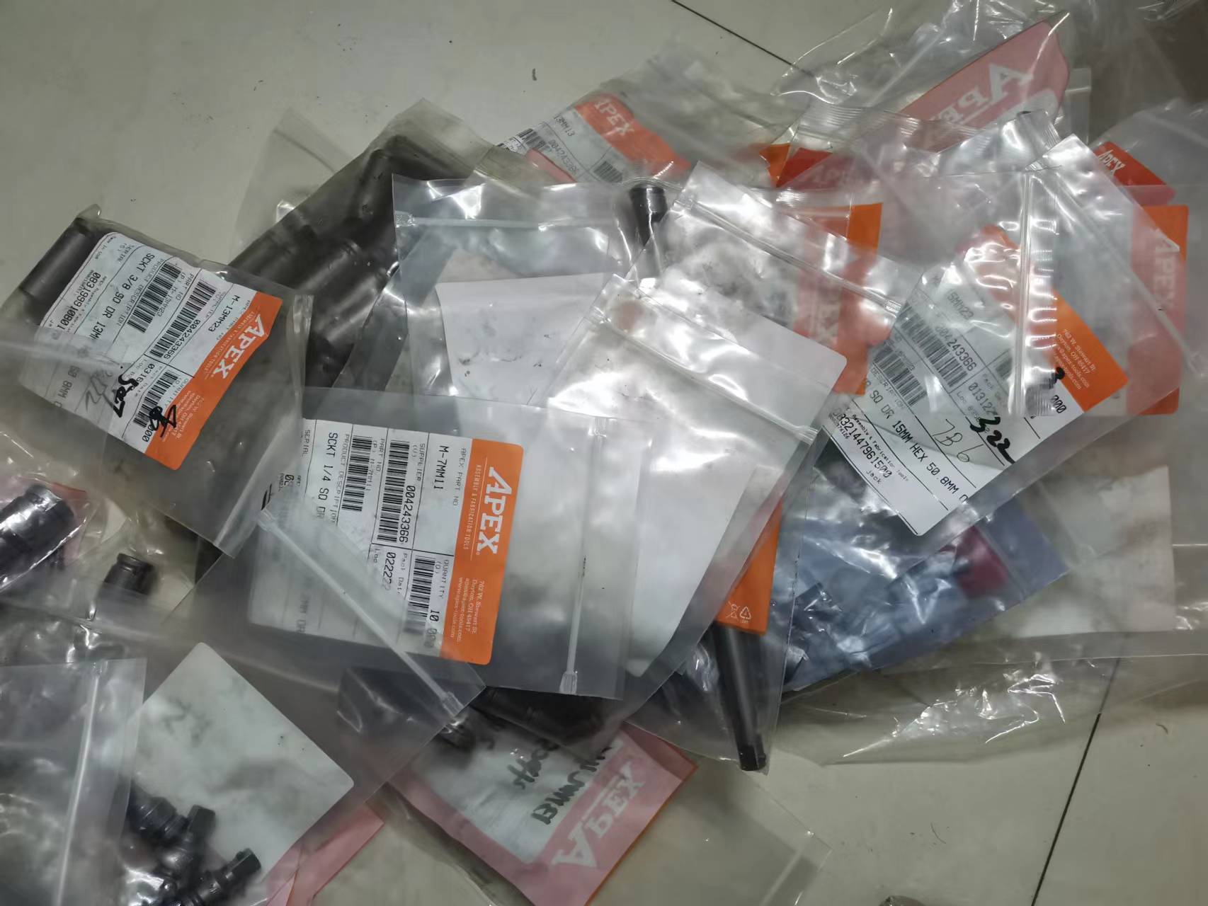 美国APEX艾沛克斯3/8"四方驱动套筒公制带磁六角套筒M-13MM23