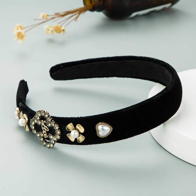 Fashion Pearl Flower Headband display picture 4