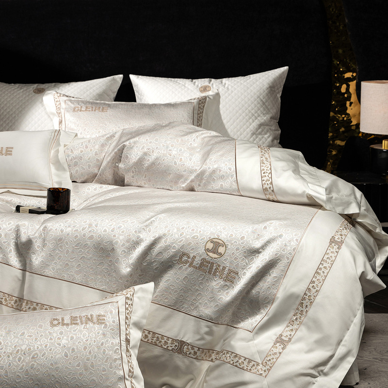 Scandinavian Accessible Luxury Style Gilt Thick Woven Australian Cotton Long-Staple Cotton Four-Piece Set Simple Embroidered Yarn-Dyed Jacquard Pure Cotton Quilt Cover