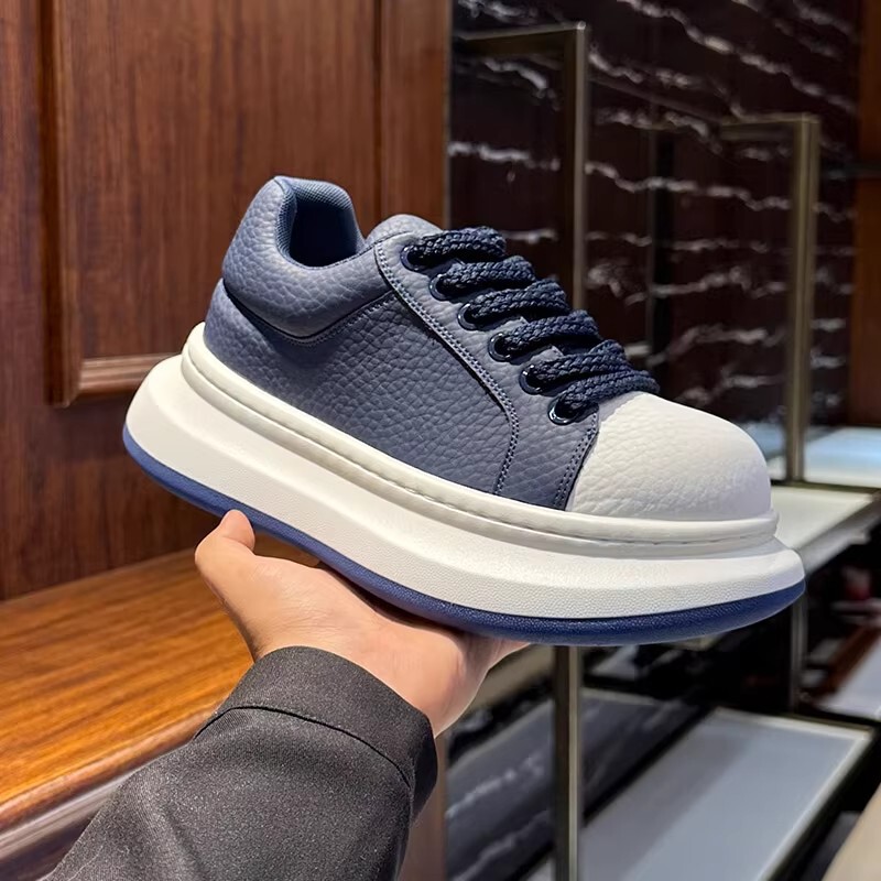 High-End Casual Shoes, Ultra-Light and Soft-Soled Outdoor Hiking and Mountaineering Shoes, Genuine Comfortable Running Shoes for Students and Youth