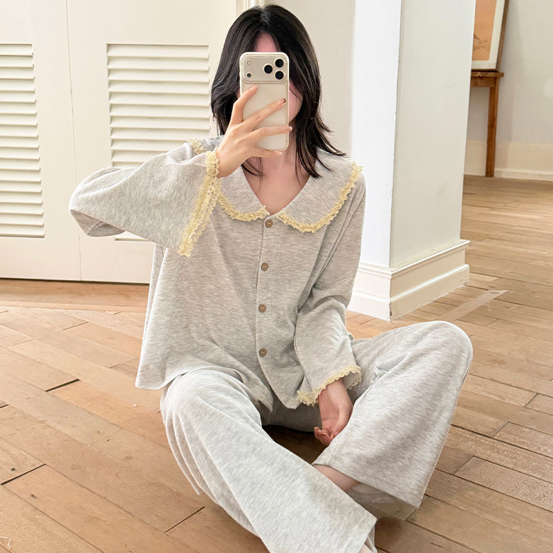 Mousse cashmere fleece-lined spring and autumn new pajama set for women, featuring a simple lapel design, loose and casual style, suitable for both indoor and outdoor wear Mousse cashmere fleece-lined spring and autumn new pajama set for women, featuring a simple lapel design, loose and casual style, suitable for both indoor and outdoor wear