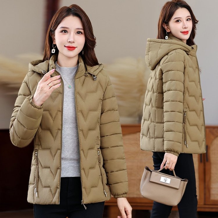 Ropa de algodón corta y ligera mujer de mediana edad mujer plumón abrigo ligero abrigo de invierno de madres chaqueta de algodón image 3