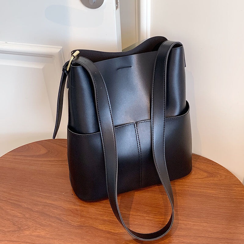Bucket Bag with Niche Design, Large Capacity, Women's Shoulder Bag, French-Style Crossbody Bag, High-Quality Texture, Fashionable Wholesale Bucket Bag with Niche Design, Large Capacity, Women's Shoulder Bag, French-Style Crossbody Bag, High-Quality Texture, Fashionable Wholesale