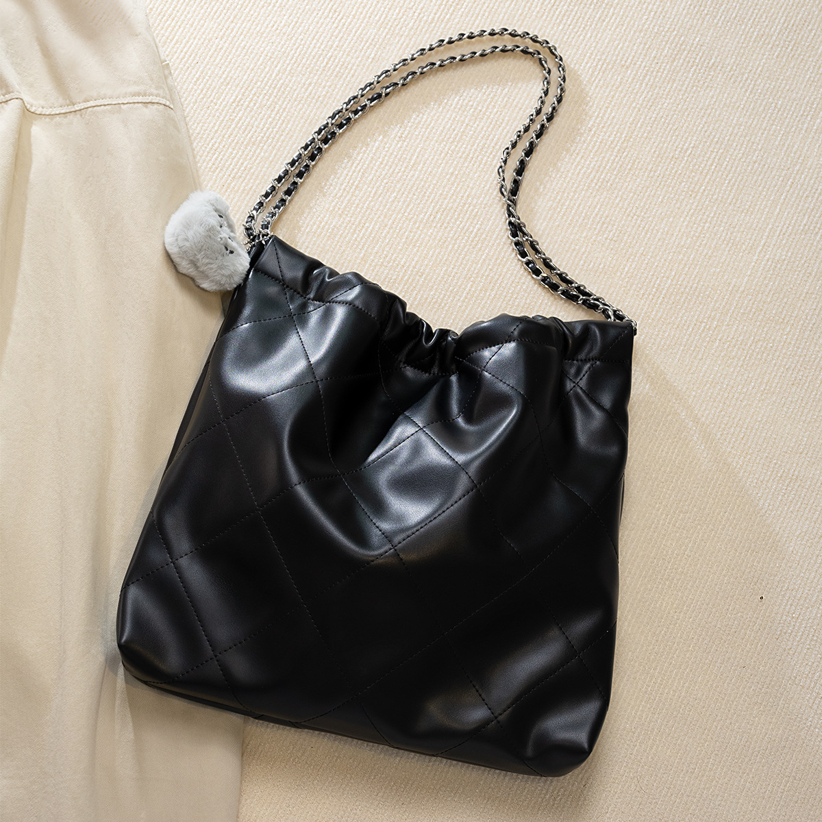 Bestseller: Neue Modell 2026 Tasche, gesteppte Ketten-Schultertasche mit Achselgurt, geräumige Tragetasche_voghion.com