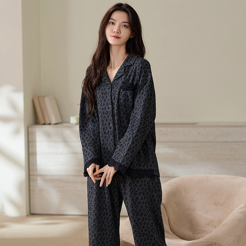 春秋睡衣长袖长裤开衫翻领豹纹印花性感成熟女士高级感家居服套装