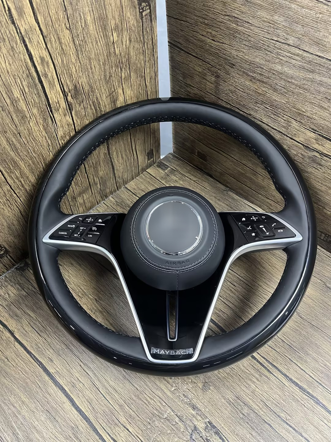 Suitable for Mercedes E-Class S-Class S400 S450 original factory walnut wood Mercedes steering wheel, modified to the new Maybach steering wheel