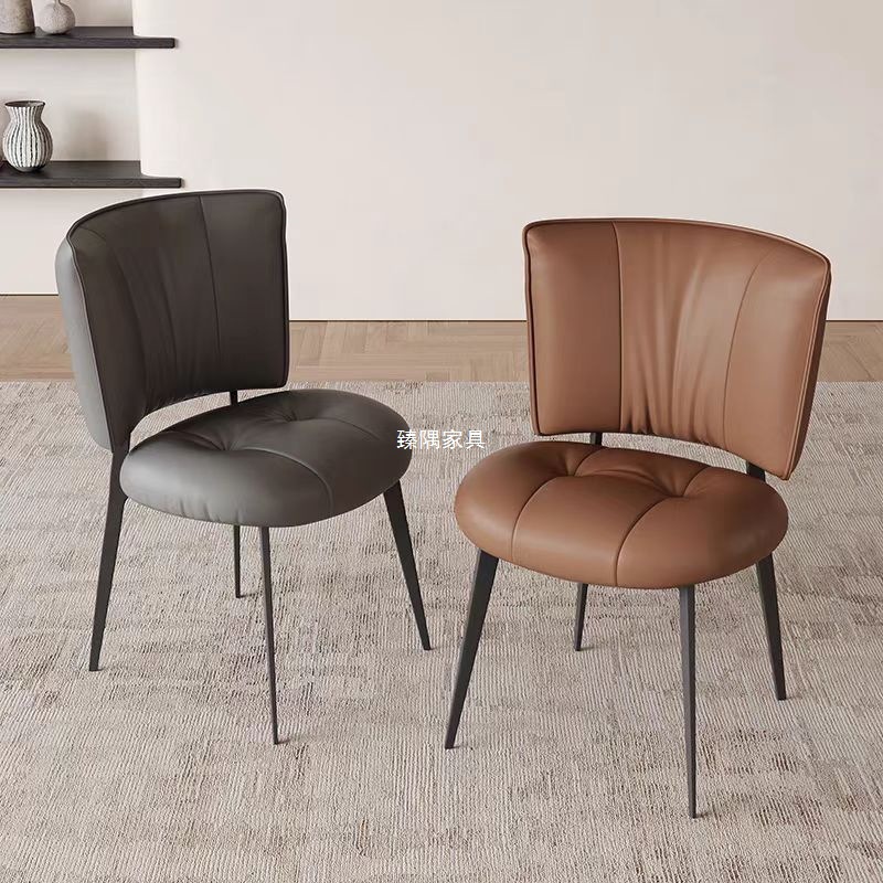 Silla de comedor de lujo ligera italiana silla doméstica moderna y simple mesa de comedor de hotel silla respaldada isla taburete de paquete suave