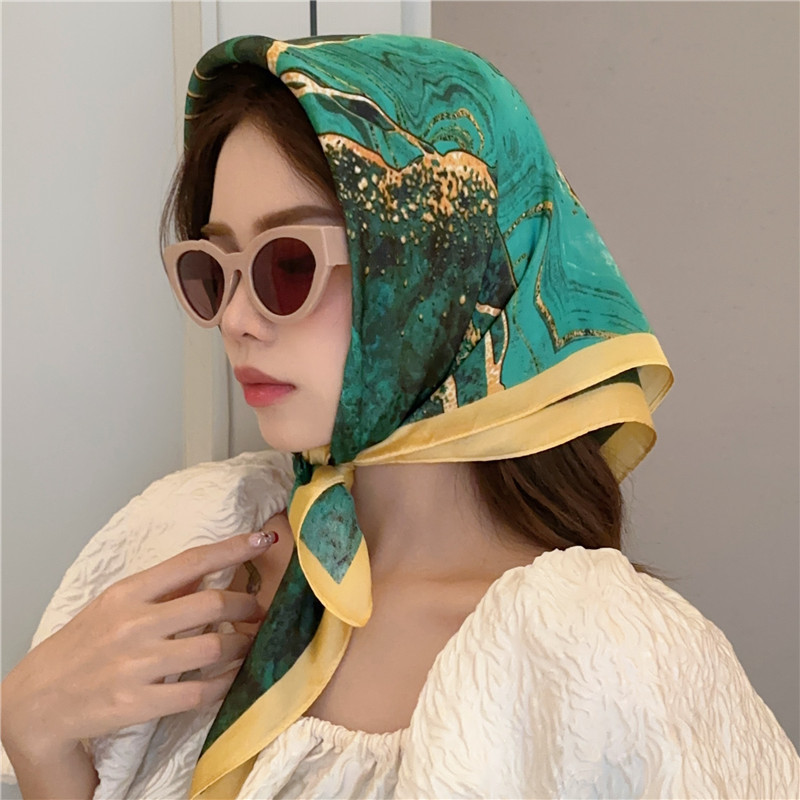 다크 그린 균열