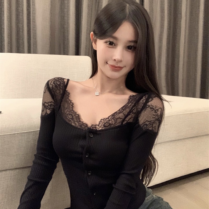 Black Lace Stitching Long-sleeved Knitwear Women's Autumn and Winter Sexy Pure Slim-fit Short Top Inner Base Shirt