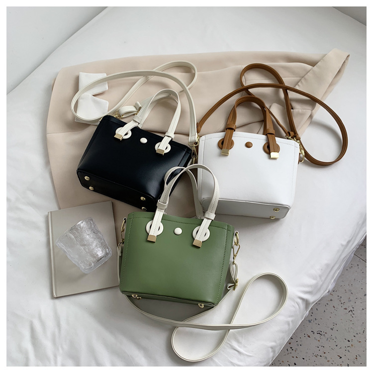 Fashion Bucket Bags Women's New Fashion Shoulder Crossbody All-matching Commuter Women's Bag Western Style Contrast Color Handbag display picture 12