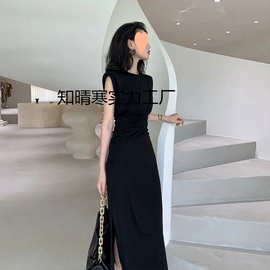 设计感无袖连衣裙女年新款夏天收腰名媛风黑色大码小众连衣裙