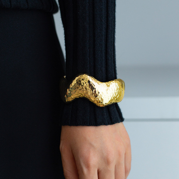 fashionable metal accessory