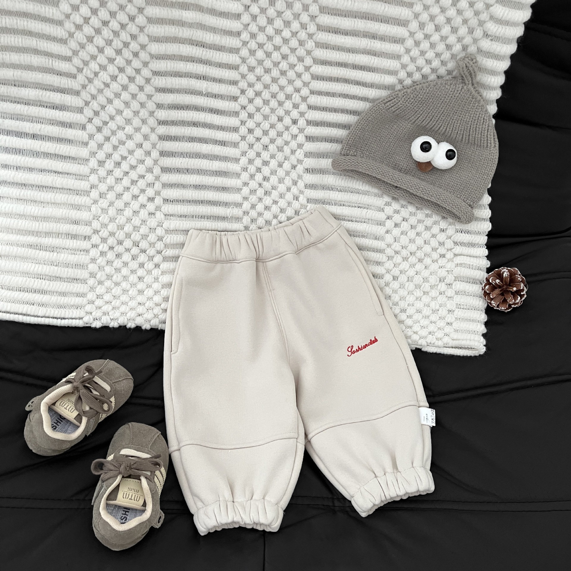 Bebé otoño invierno grueso ropa de escalada nuevo estilo coreano para niños y niñas Jacquard camiseta de punto lindo bebé abrigo camiseta